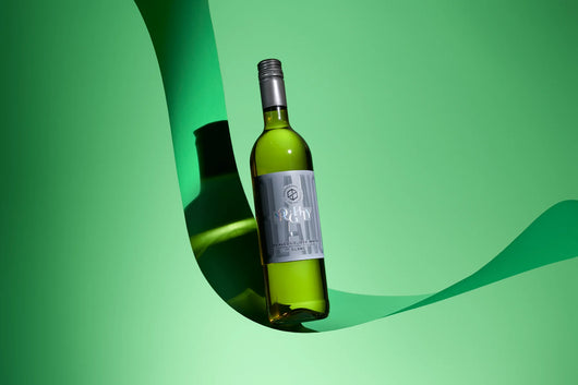 Noughty vin blanc 0.5% sans alcool Sanzalc, cave sans alcool pour adultes décomplexés